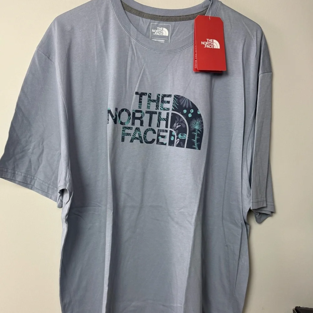 The North Face Standard Fit T-Shirt Bundle of 2 NWT Graphic Logo Tees New XXL - Picture 3 of 6